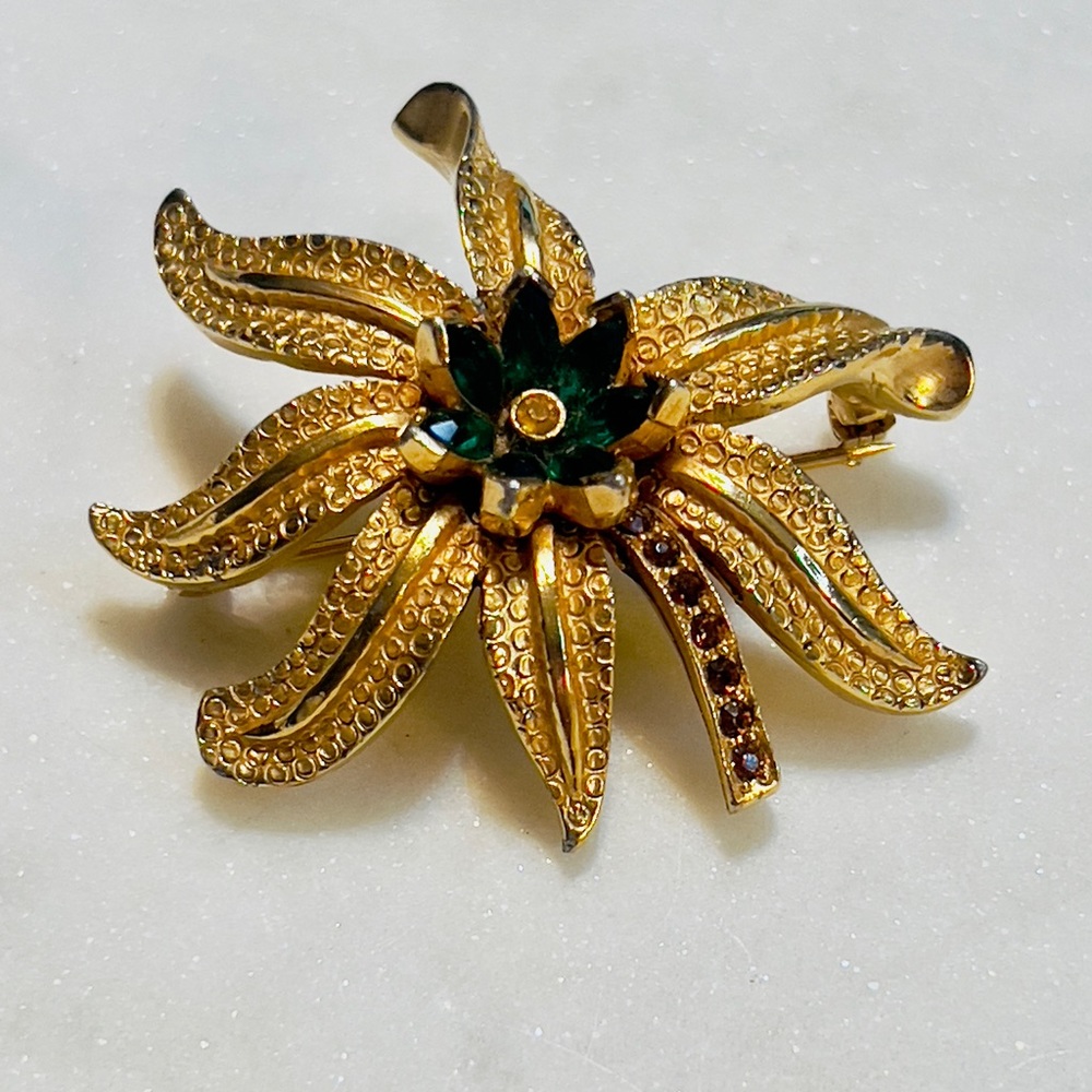 Vintage Bellini Flower Green Rhinestone Brooch/Pin